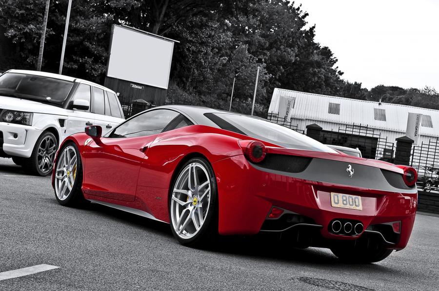 Ferrari 458 Italia by Project Kahn 2012 года  (фото 6 из 11)